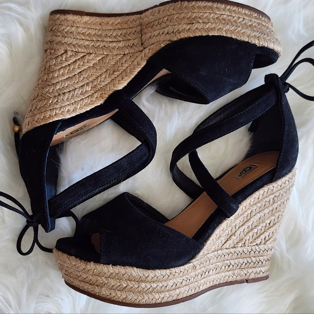 Ugg Reagan Wedges - 5.5W